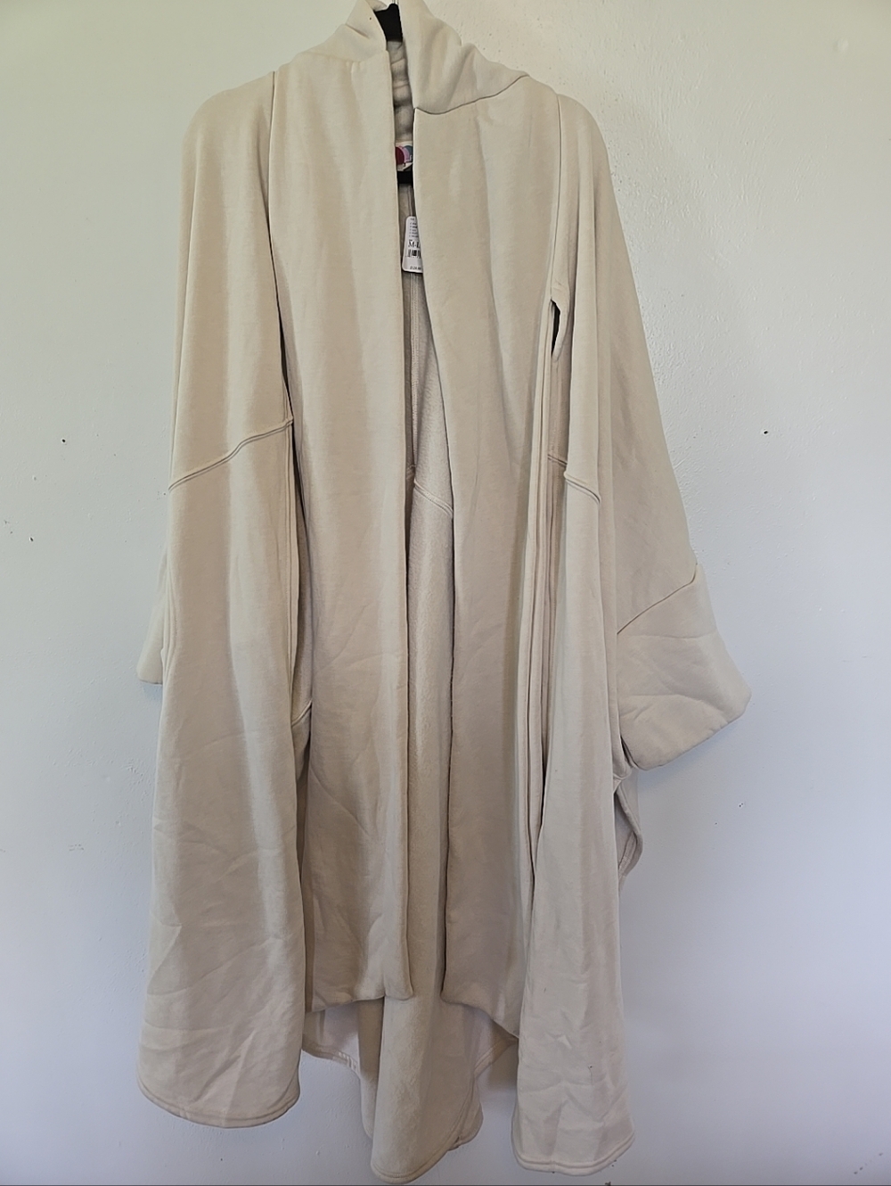 Free People Beach In Flight Oversized Poncho Neutral Beige M/L NWT - Picture 2 of 7